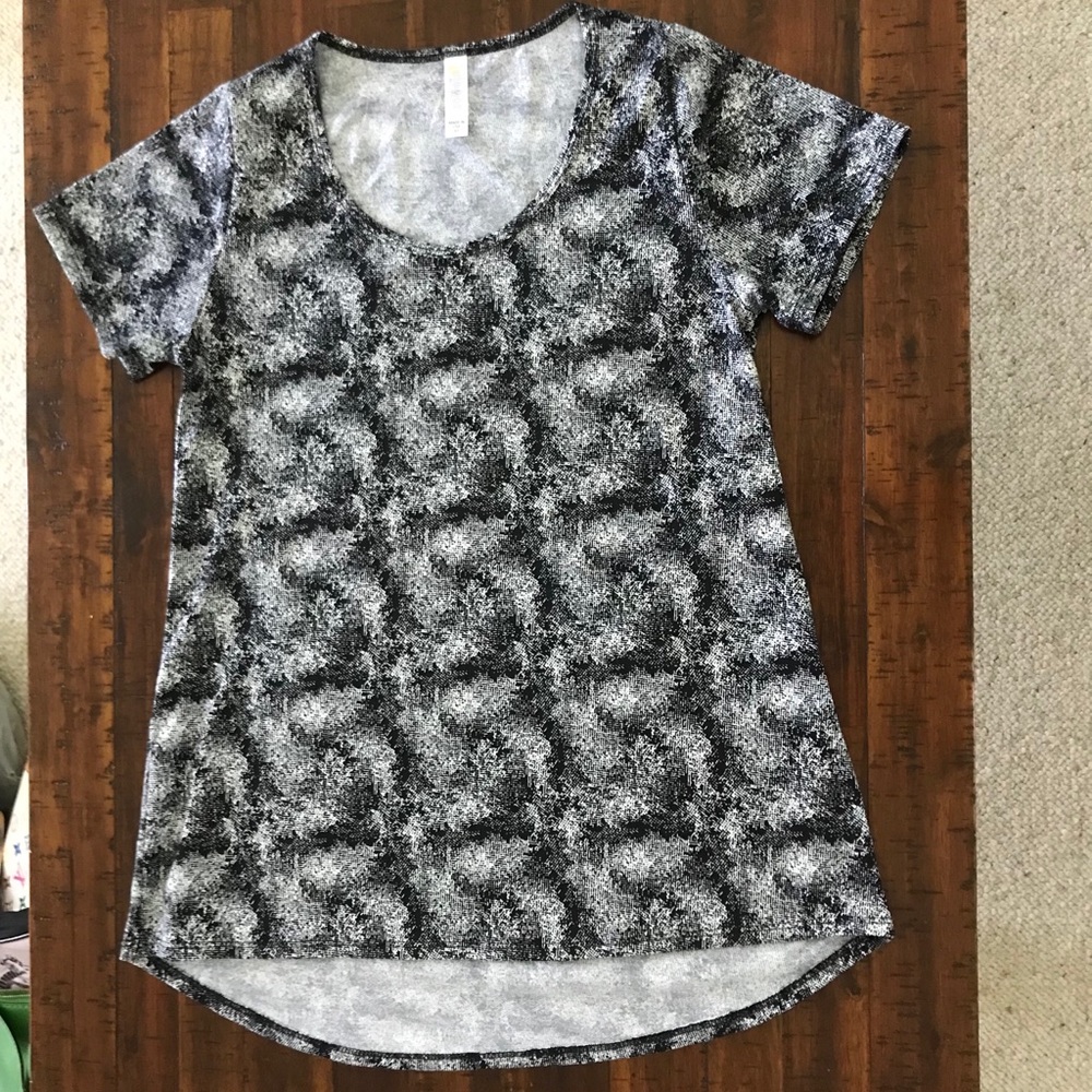 LuLaRoe Classic T size XS